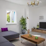Salacija Villa *