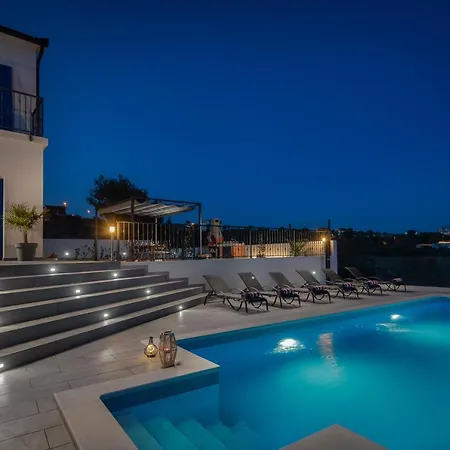 Salacija Villa *